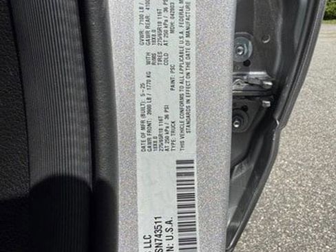 Used 2025 RAM 1500 Big Horn image 30