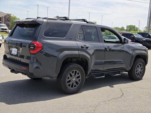 Certified 2026 Toyota 4Runner SR5 AWD/4WD image 5