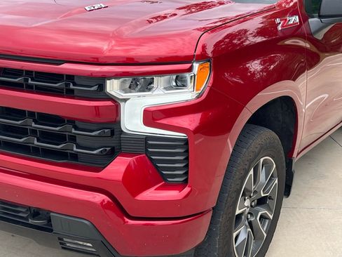 Used 2023 Chevrolet Silverado 1500 RST w/ Convenience Package II AWD/4WD image 4