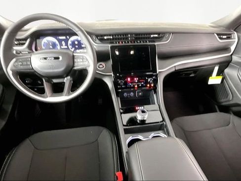 New 2026 Jeep Grand Cherokee L 4WD image 6