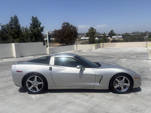 Used 2008 Chevrolet Corvette Coupe w/ Preferred Equipment Group RWD image 29