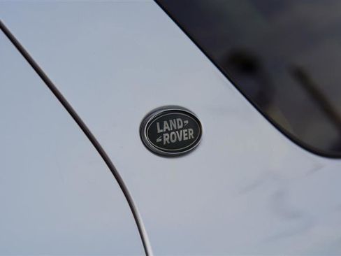 Used 2019 Land Rover Discovery Sport SE image 36