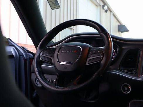 Used 2022 Dodge Challenger R/T Scat Pack w/ Driver Convenience Group RWD image 40