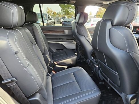 New 2026 Cadillac Vistiq Sport image 19