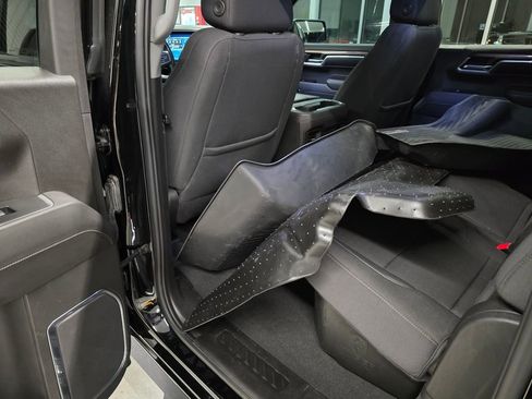 Used 2022 Chevrolet Silverado 1500 LT Trail Boss image 35