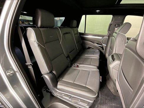 Used 2025 Cadillac Escalade Sport w/ Touring Package image 38