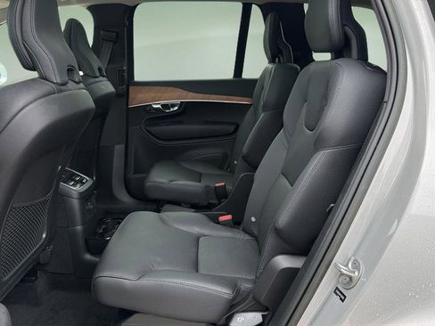 Used 2023 Volvo XC90 T8 Plus AWD/4WD image 18