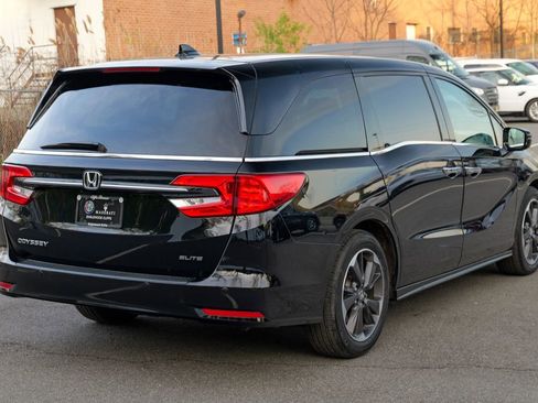 Used 2023 Honda Odyssey Elite image 7