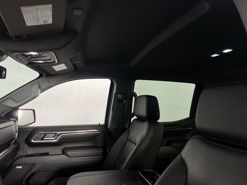 Used 2023 Chevrolet Silverado 1500 LTZ image 25