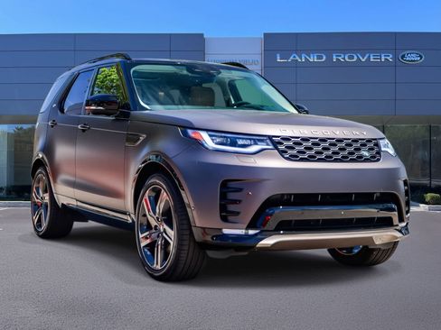 New 2026 Land Rover Discovery Limited Edition AWD/4WD image 3