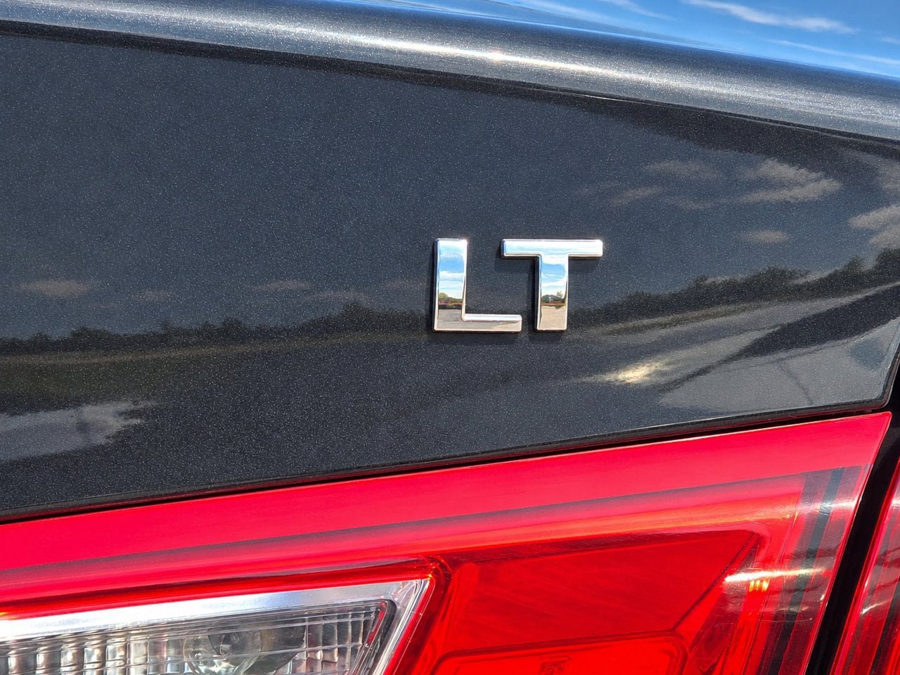 Certified 2024 Chevrolet Malibu LT FWD image 11