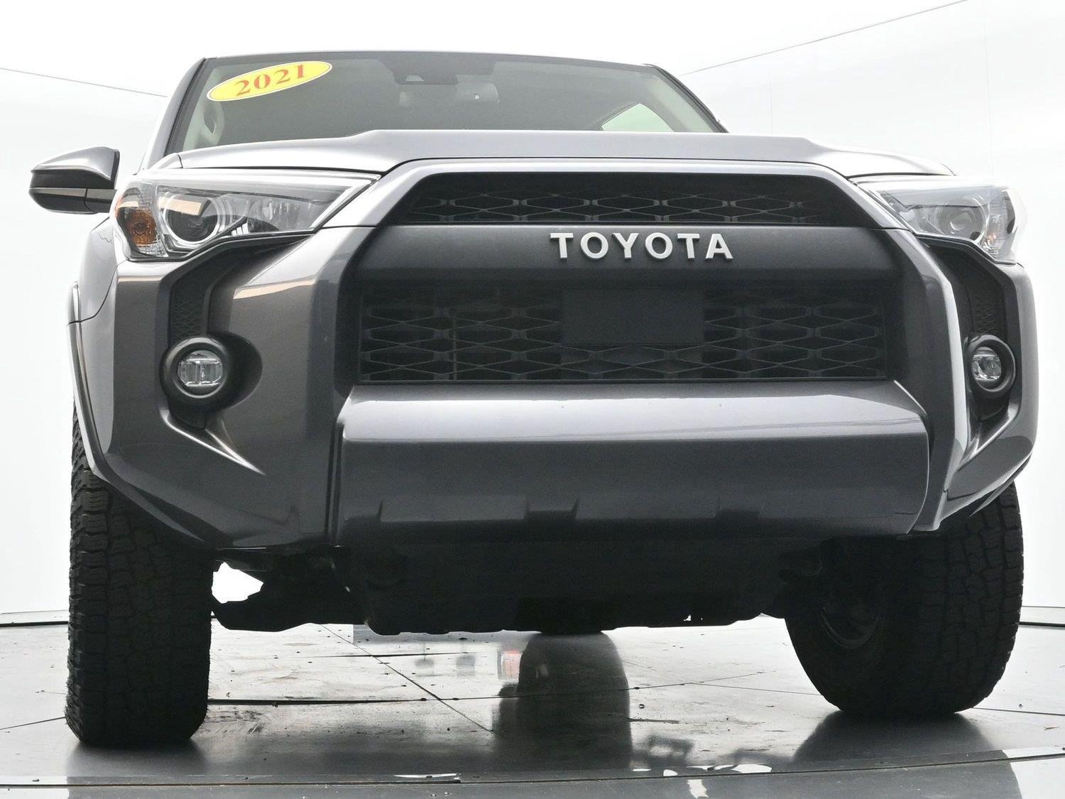 Used 2021 Toyota 4Runner SR5 RWD image 49