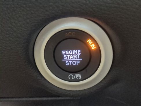 New 2026 Chrysler Pacifica Select image 30