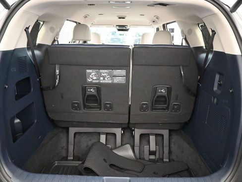 Used 2026 Kia Carnival EX FWD image 38