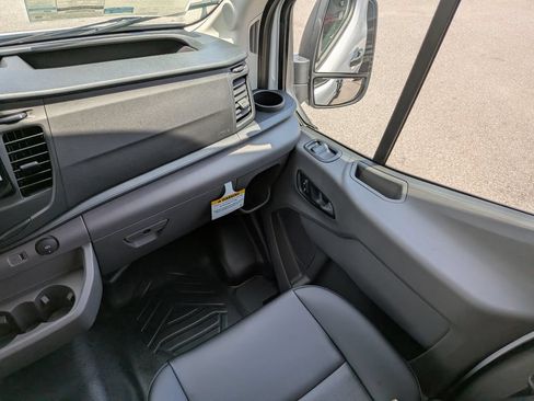 New 2026 Ford Transit 250 148 Medium Roof RWD image 16