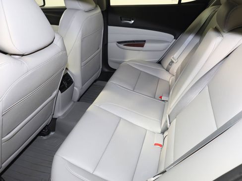 Used 2016 Acura TLX FWD image 26