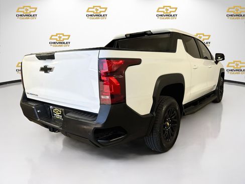 Used 2024 Chevrolet Silverado EV W/T AWD/4WD image 8