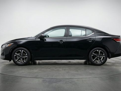 Used 2025 Nissan Sentra SV FWD image 5