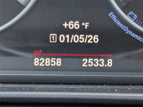 Used 2016 BMW 528i xDrive 528i xDrive image 32