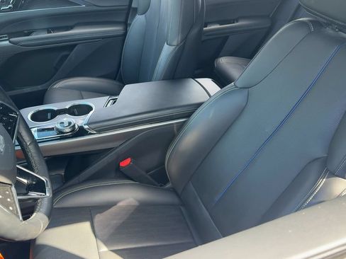 Used 2024 Cadillac Lyriq Sport RWD image 11
