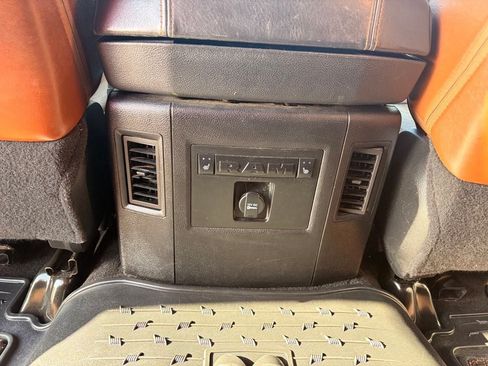 Used 2014 RAM 1500 Laramie Longhorn w/ Convenience Group AWD/4WD image 22