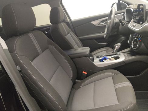 Used 2024 Chevrolet Blazer LT w/ Convenience Package FWD image 21