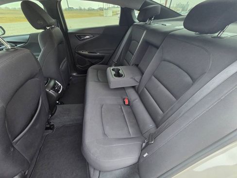 Used 2022 Chevrolet Malibu LT image 22