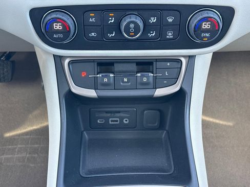 Certified 2023 GMC Terrain Denali w/ Denali Premium Package AWD/4WD image 12