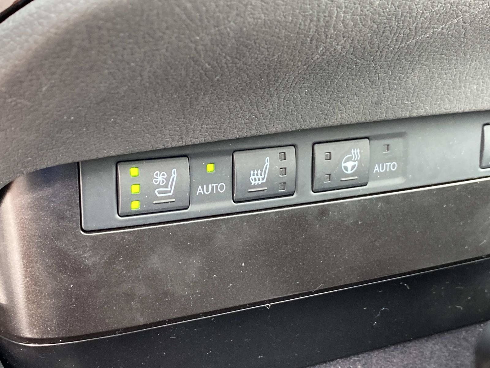 Used 2023 Lexus ES 350 w/ Premium Package FWD image 15