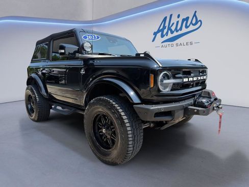 Used 2023 Ford Bronco Outer Banks AWD/4WD image 2