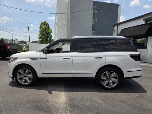 Used 2019 Lincoln Navigator Black Label AWD/4WD image 4
