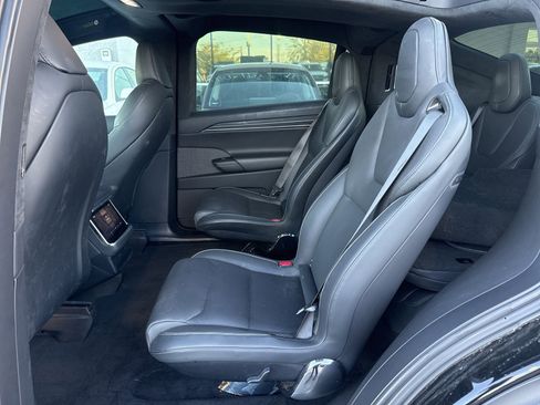 Used 2023 Tesla Model X Plaid image 6