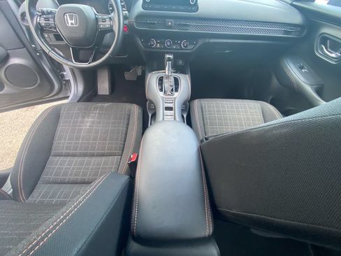 Used 2023 Honda HR-V Sport image 11