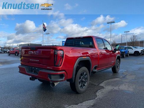 Used 2025 GMC Sierra 2500 AT4 w/ AT4 Premium Plus Package image 7