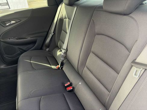 Used 2021 Chevrolet Malibu LS image 23