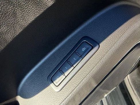 Used 2020 GMC Yukon Denali image 23