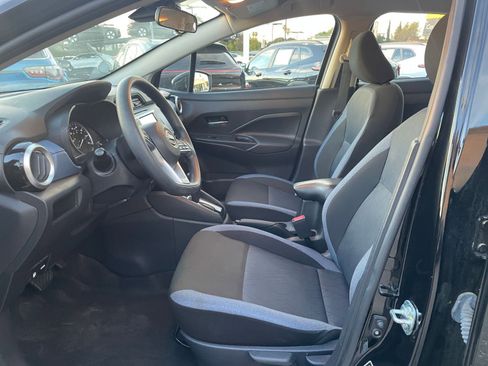 Used 2025 Nissan Versa SV image 25