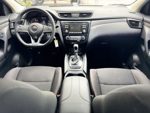 Used 2018 Nissan Rogue Sport S w/ S Appearance Package image 20