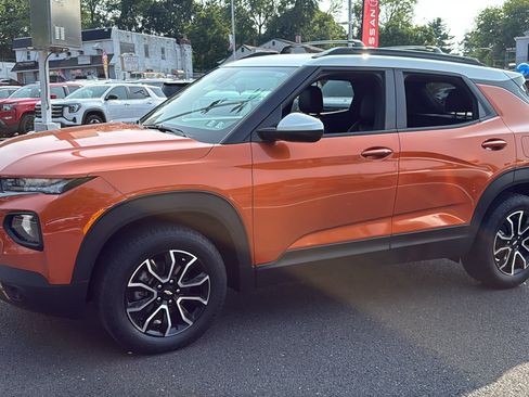 Used 2023 Chevrolet TrailBlazer ACTIV AWD/4WD image 3