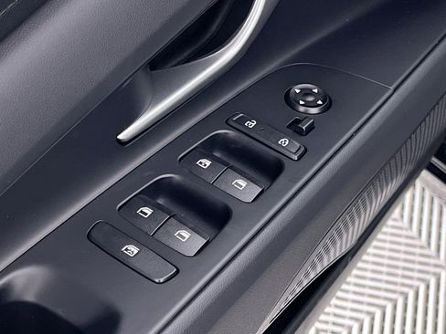 New 2025 Hyundai Elantra Blue image 14