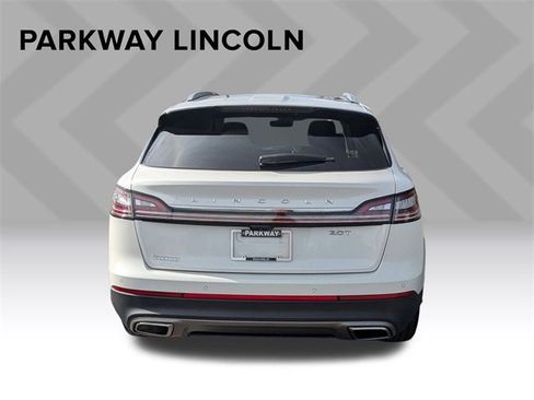 Used 2020 Lincoln Nautilus Reserve image 6