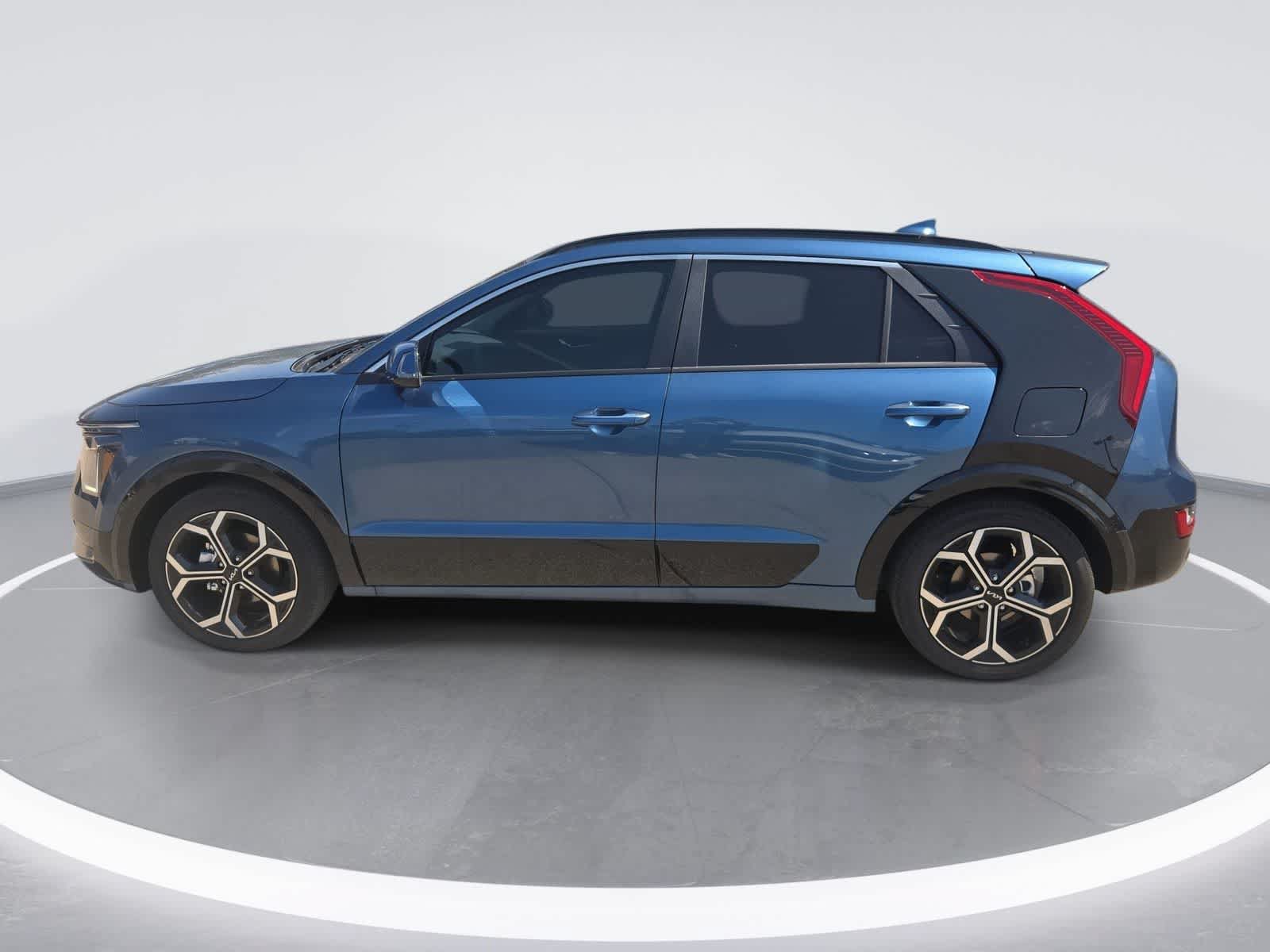 New 2026 Kia Niro SX Touring FWD image 5