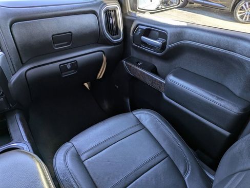 Used 2022 GMC Sierra 1500 Denali w/ Denali Premium Package image 17