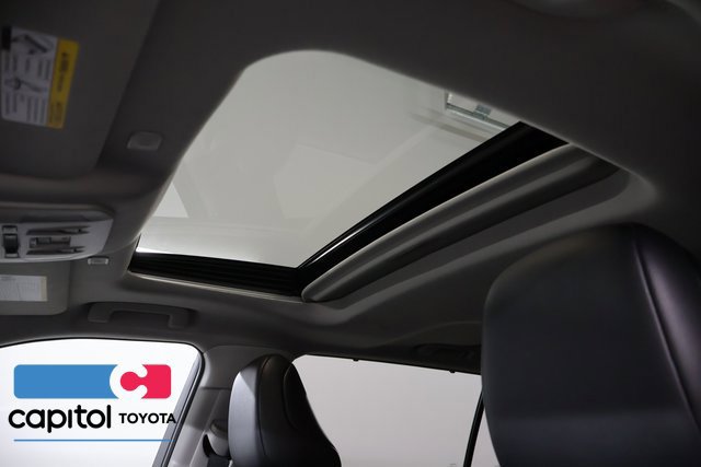 Used 2024 Toyota Highlander XLE AWD/4WD image 13