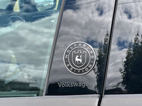 Used 2024 Volkswagen Tiguan Wolfsburg Edition AWD/4WD image 32
