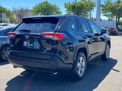 Used 2025 Toyota RAV4 XLE w/ Convenience Package AWD/4WD image 7