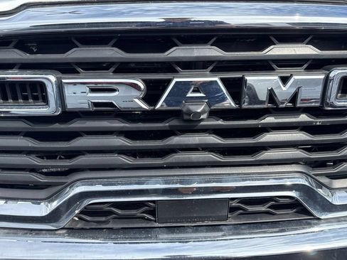Used 2025 RAM 2500 Big Horn AWD/4WD image 10
