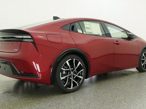 New 2026 Toyota Prius Plug-In Hybrid FWD image 19