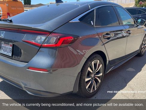 Used 2023 Honda Civic EX-L image 6