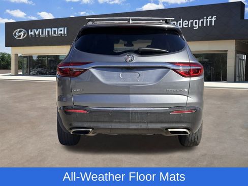 Used 2018 Buick Enclave Essence image 11